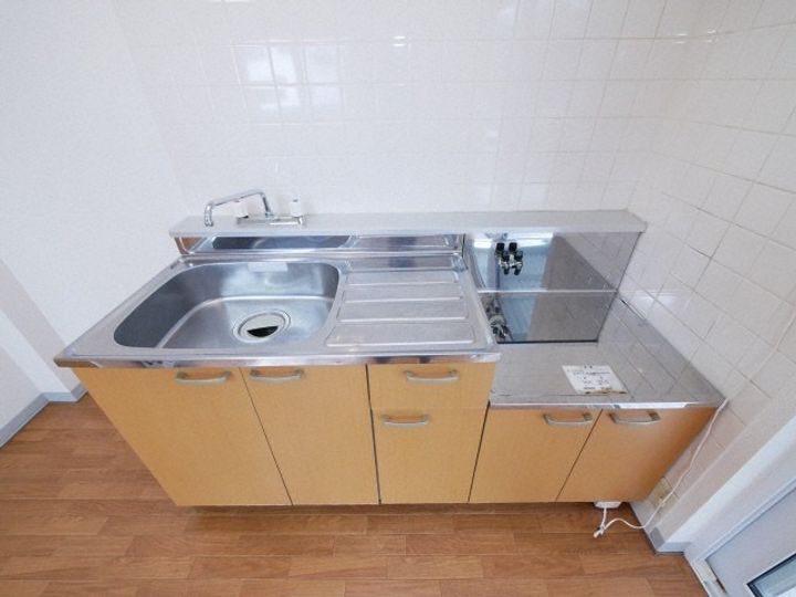 北海道札幌市東区北二十条東2丁目(アパート)の賃貸物件101のキッチン