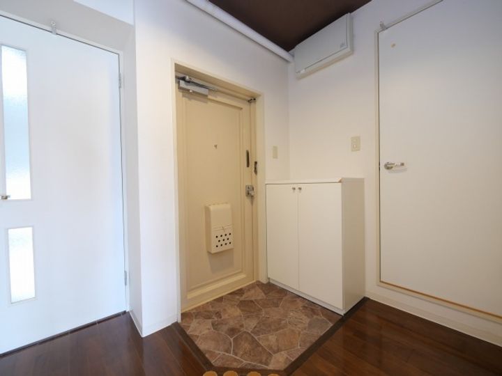 北海道札幌市中央区南七条西10丁目(マンション)の賃貸物件5の玄関