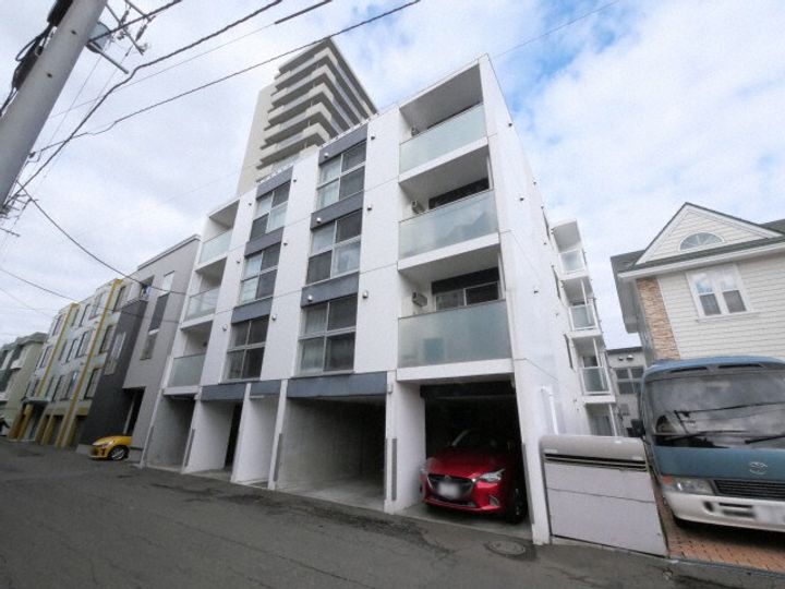 北海道札幌市東区北八条東6丁目(マンション)の賃貸物件302の外観