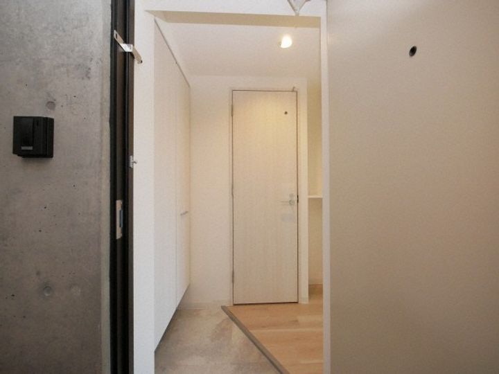 北海道札幌市中央区北八条西24丁目(マンション)の賃貸物件301の玄関