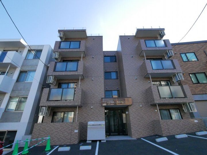 北海道札幌市白石区南郷通14丁目南(マンション)の賃貸物件402の外観