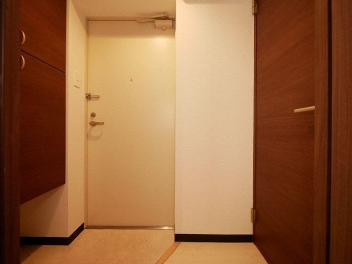 北海道札幌市北区北二十一条西3丁目(マンション)の賃貸物件105の玄関