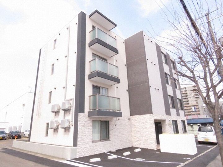 クラリス月寒西の外観