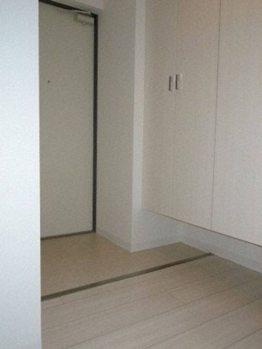 北海道札幌市北区麻生町6丁目(マンション)の賃貸物件303の玄関