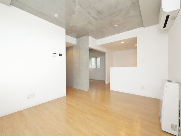 Am building 05301の内装