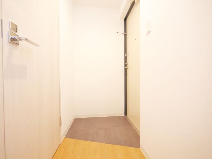 Am building 05402の玄関
