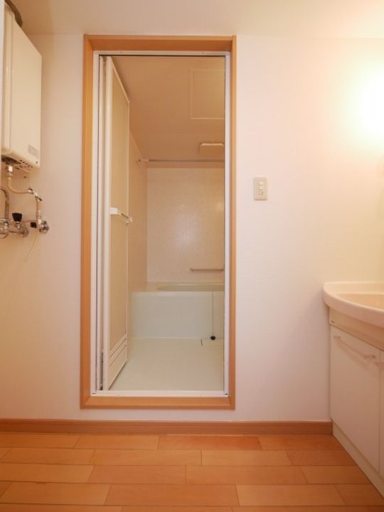 ゴールドメゾン美園66の風呂