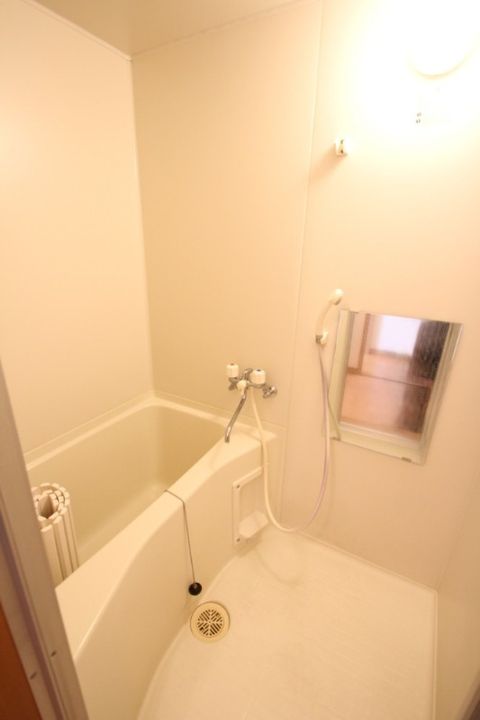 KAZU本通201の風呂