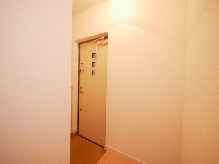 北海道札幌市手稲区富丘二条5丁目(アパート)の賃貸物件205の玄関