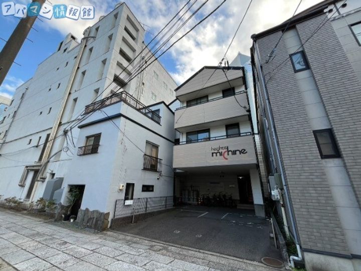 ハイツ己致子205の外観