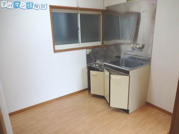 サンメゾン堀割A203のキッチン