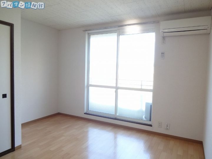 メンバーズタウン関屋A棟の内装