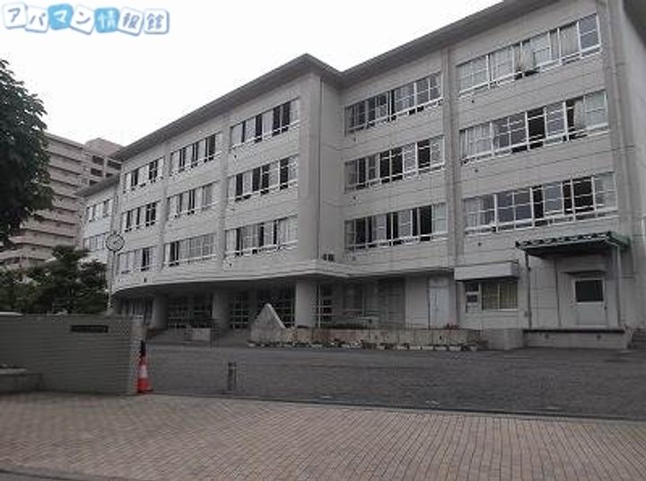 ホポロ東万代の周辺