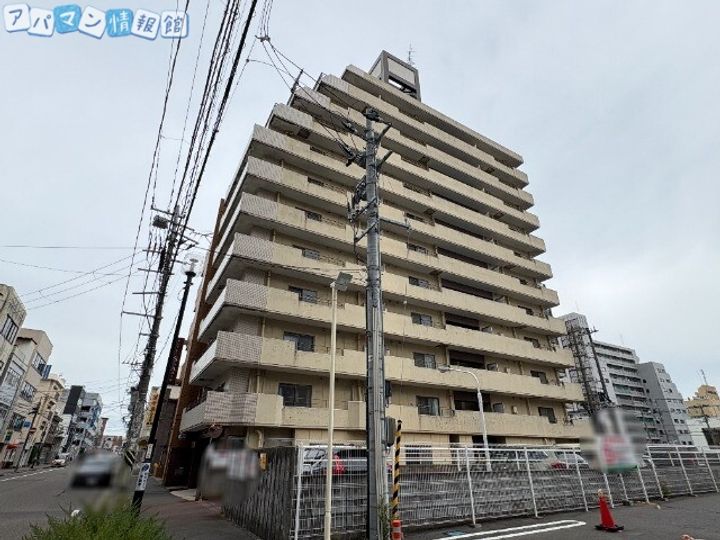 リバティープラザ本町の外観