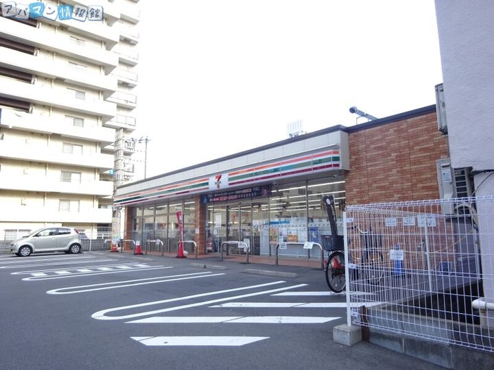 リバティープラザ本町の周辺