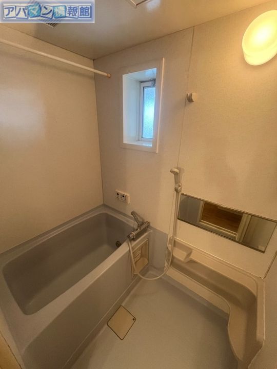 青山ニューヴィレッジIの風呂