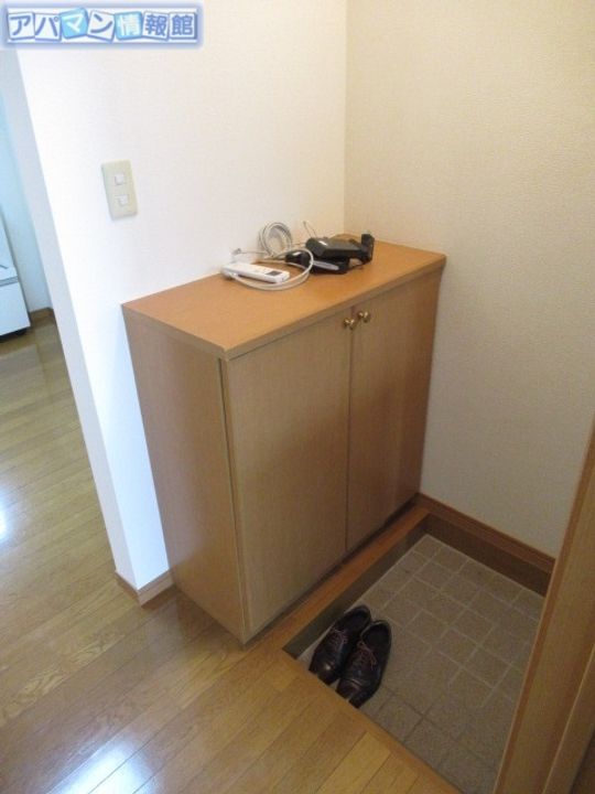 トゥルースの玄関