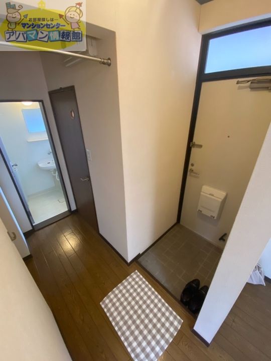 グレープハウス黒埼201の玄関