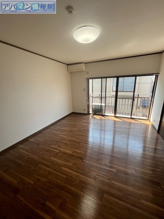 マーベラス・シェルターB205の内装