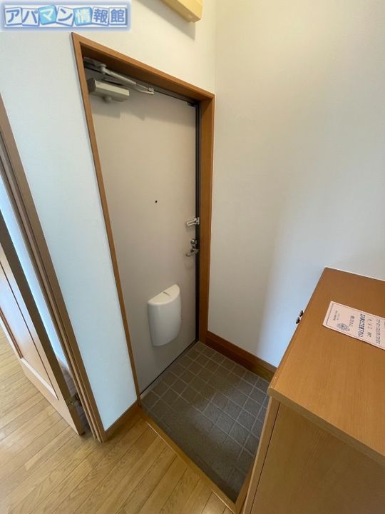 トゥルースの玄関