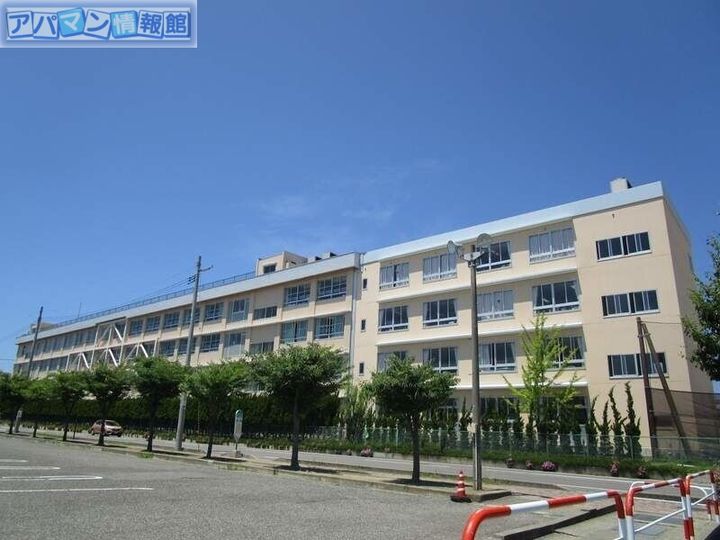 クレストD108の周辺