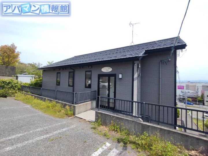 リベルテ青山の外観
