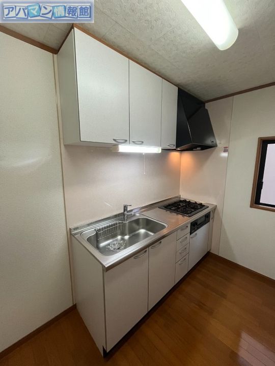 新潟県新潟市西区小新3丁目(一戸建)の賃貸物件Bのキッチン