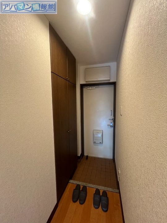 オーパス新潟の玄関