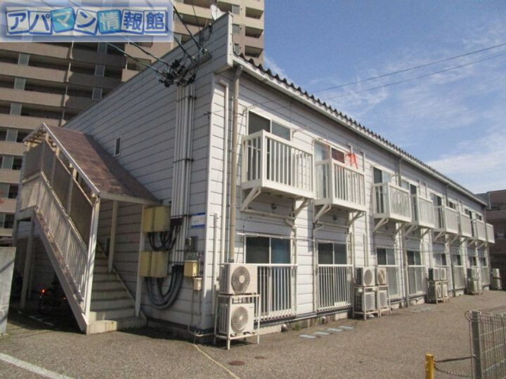 グレース青山208の外観