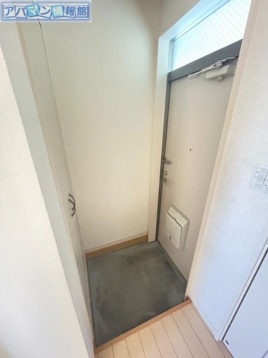 葡萄の木201の玄関