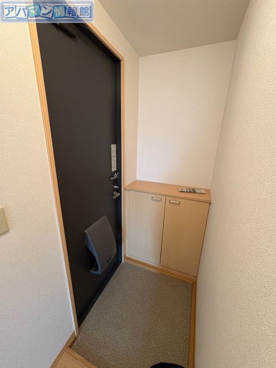 タウンときめきの玄関