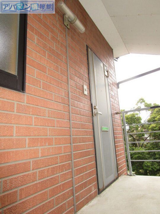 コーポ川瀬の玄関