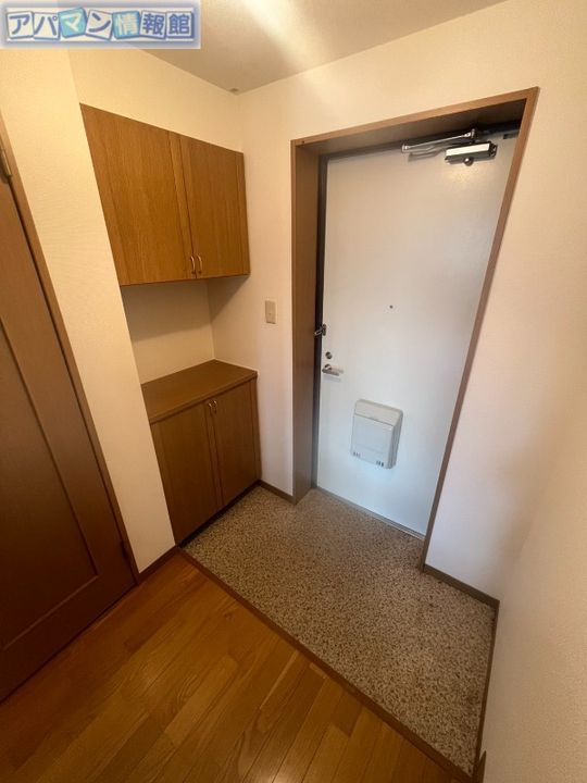 つかさマンションの玄関