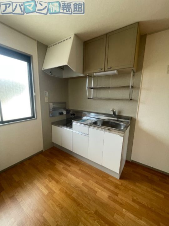セレクト元町B202のキッチン