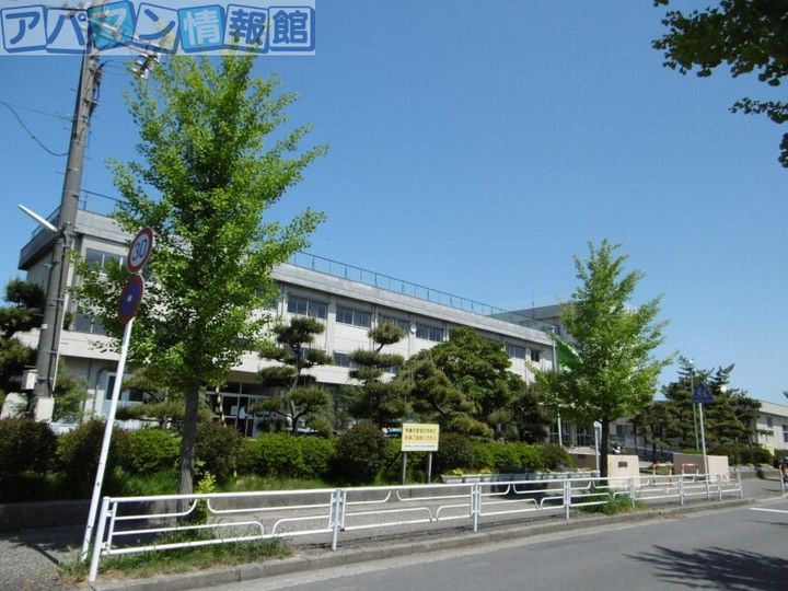 アスターアオキの周辺