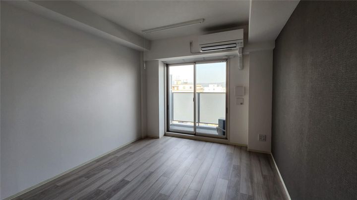 キンブリッジ京都千本丸太町404の居間