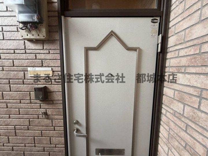 コーポアンジェラスⅢの玄関