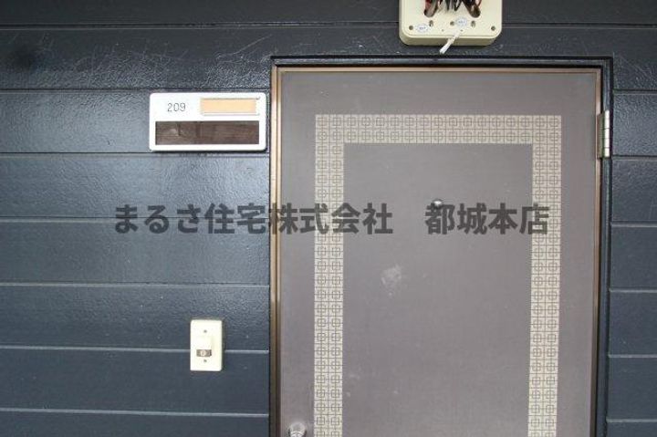 コンフォートアミの玄関