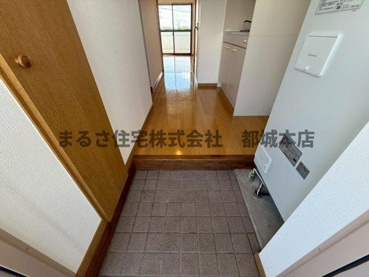 サンライズ金田の玄関