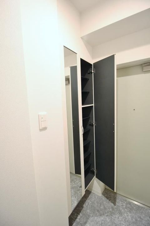 ホヌ オハマの玄関