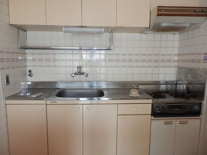 鶴瀬西口サンライトマンション805のキッチン