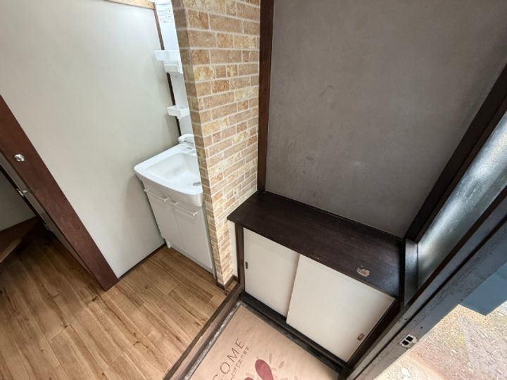 埼玉県富士見市上沢2丁目(一戸建)の賃貸物件1の玄関