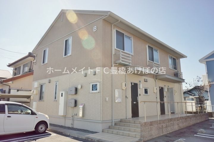 ソフィア B棟102の外観