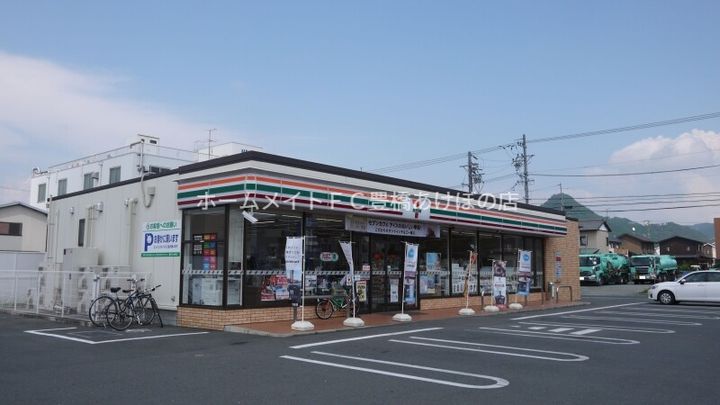プラシード森岡の周辺