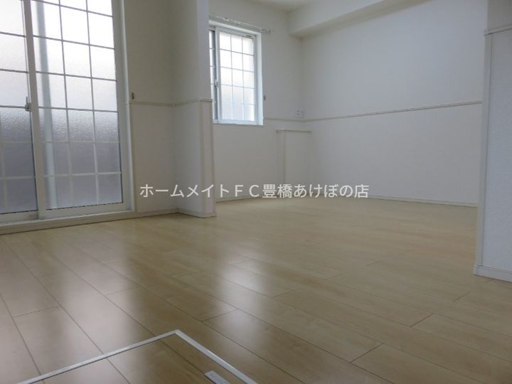 スエッジ大坪の内装