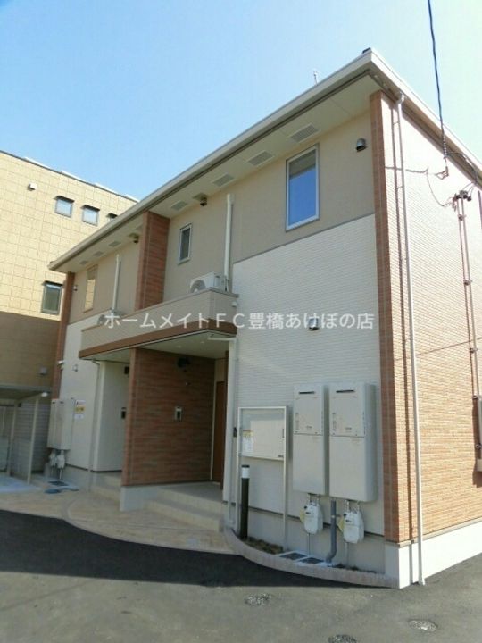 プロムナード牛川通Gの玄関