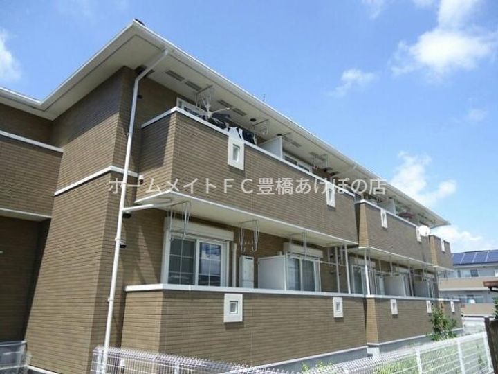 ローレル藤沢の外観