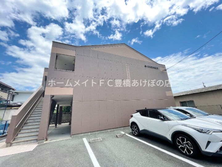 ネオコスモ西沢101の外観