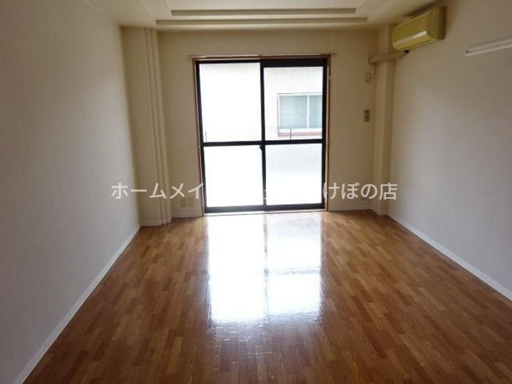 ネオコスモ西沢101の内装