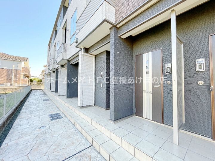 モデッサはるの玄関